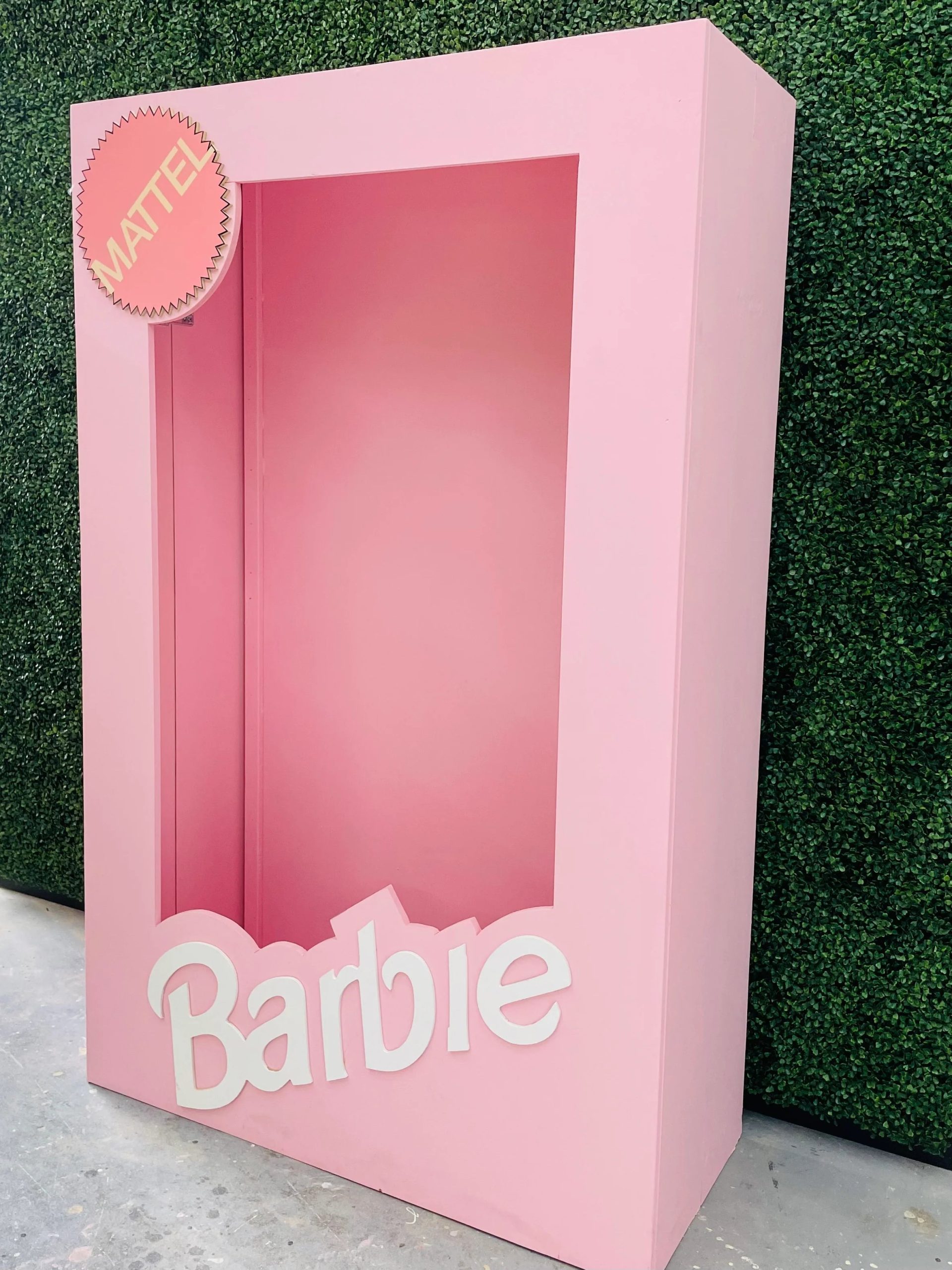 Westcoast Balloon Barbie Box Rental - Image 3
