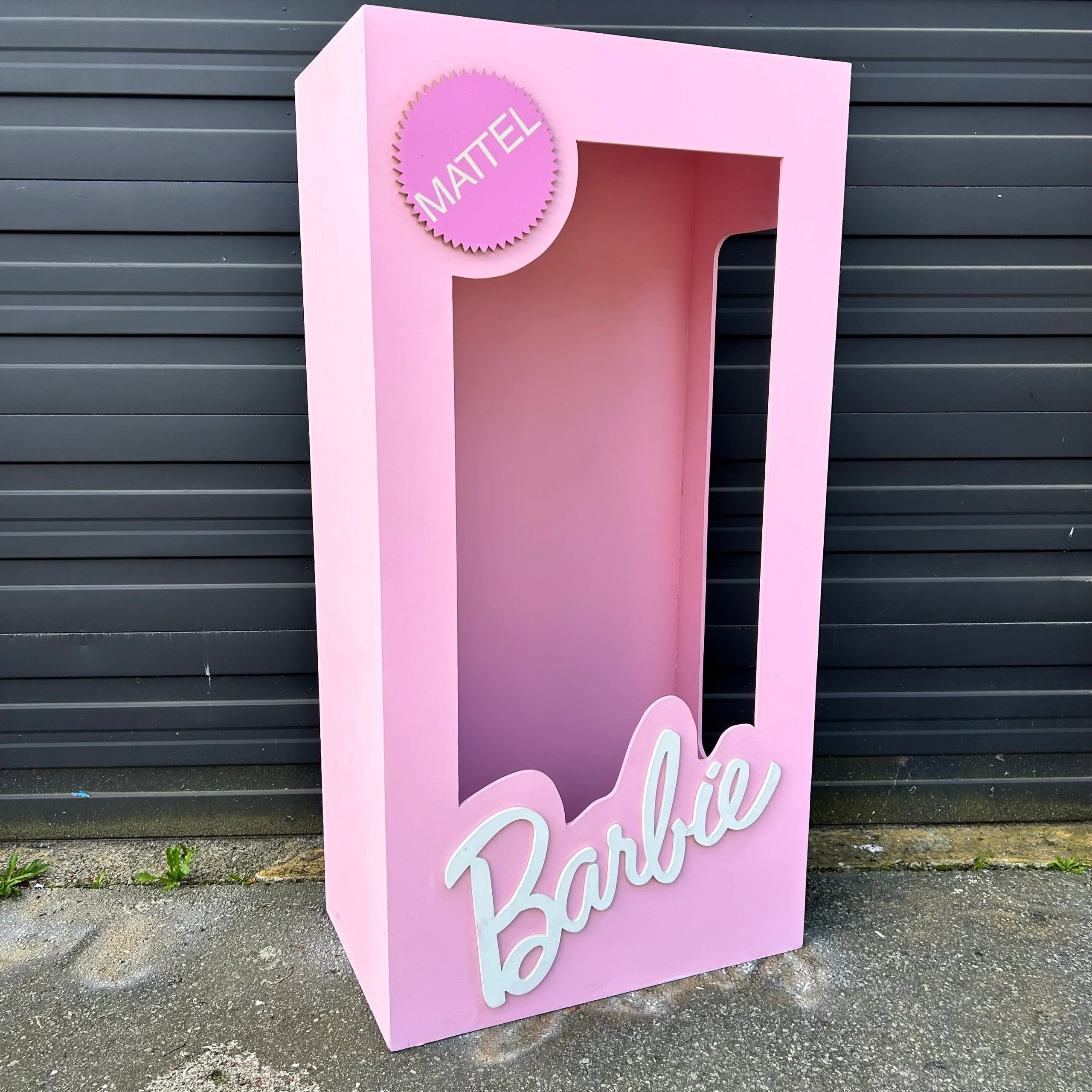 Westcoast Balloon Barbie Box Rental - Image 2