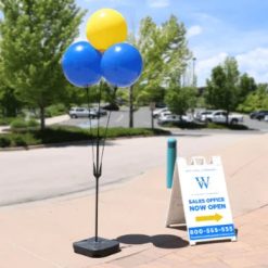 Westcoast Balloon BalloonBobber 3-Balloon Cluster Pole Kit With Weighted Base